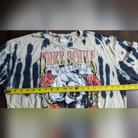 Women's Bleached Tie Dye Skull Wild & Free Graphic T-Shirt, Size L(11-13),NWT - Picture 5 of 5